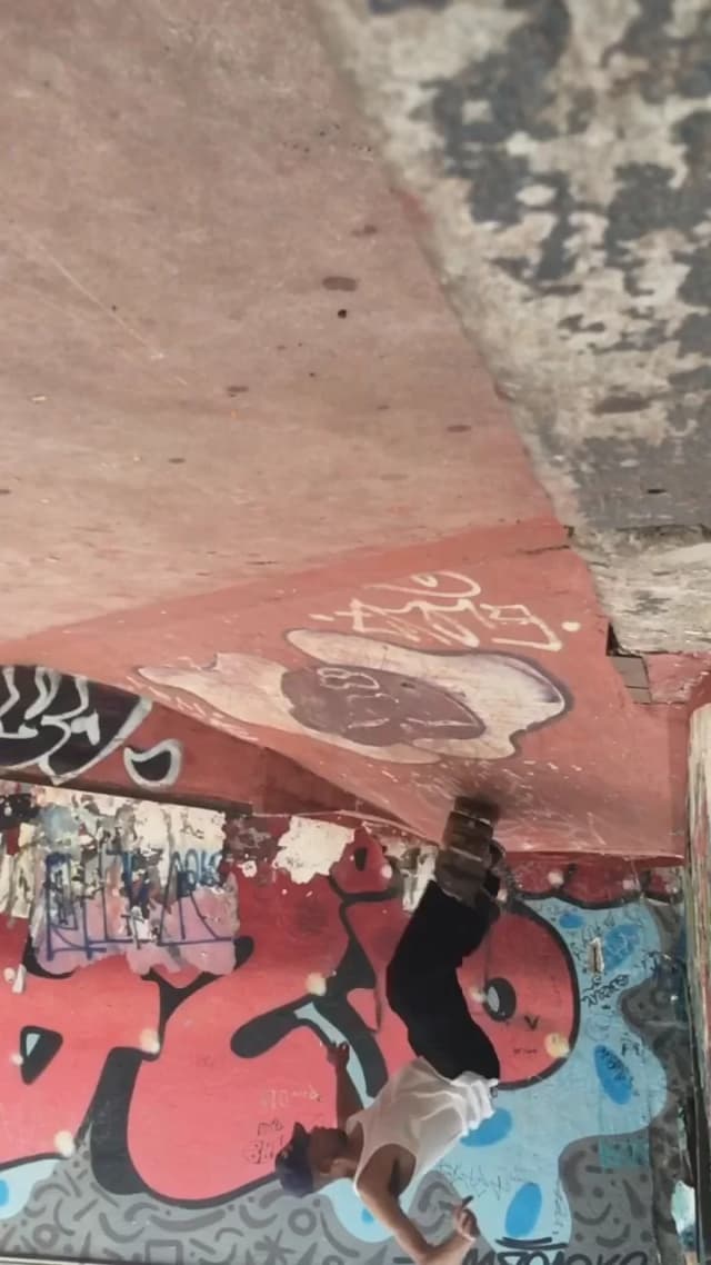 Up SiDe DoWn 