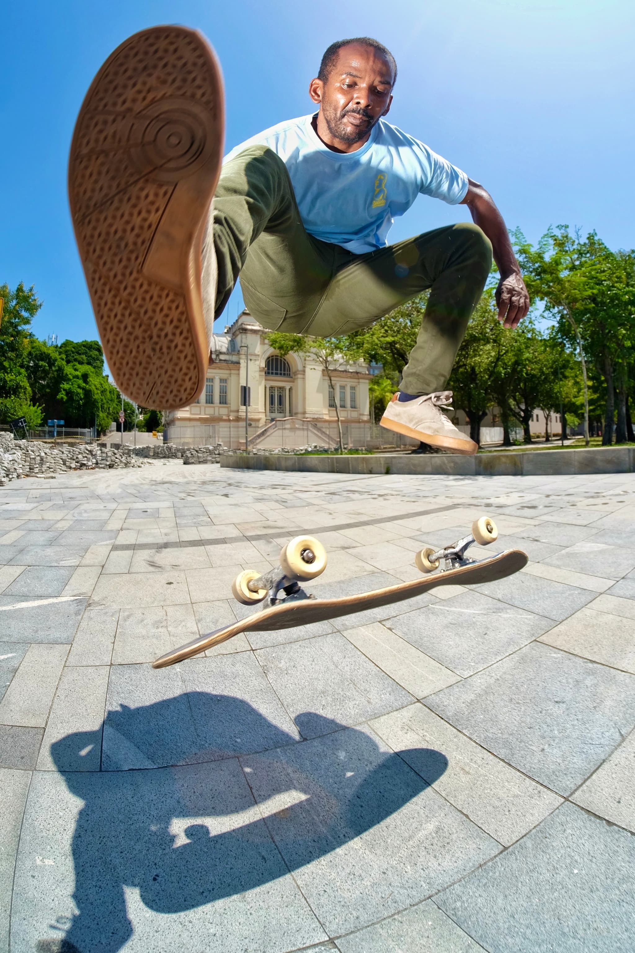 Leandro -  Fs Heelflip